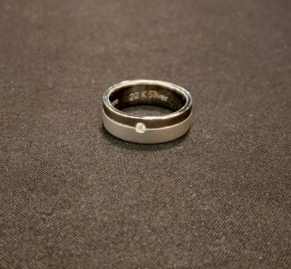 Silver finger band with diamond 0.06 CT