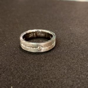 Silver finger band with diamond 0.06 CT